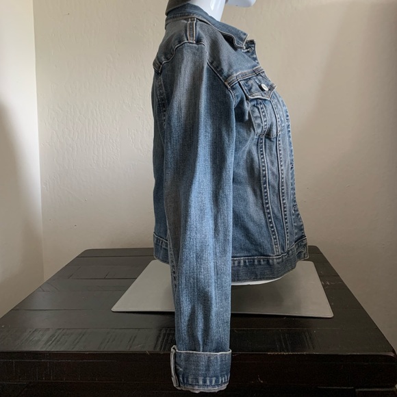 GAP Jean Jacket - Picture 3 of 6